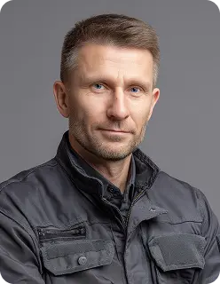 Максим Белов